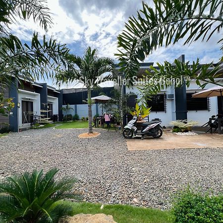 Sky Traveller Suites Panglao Bagian luar foto