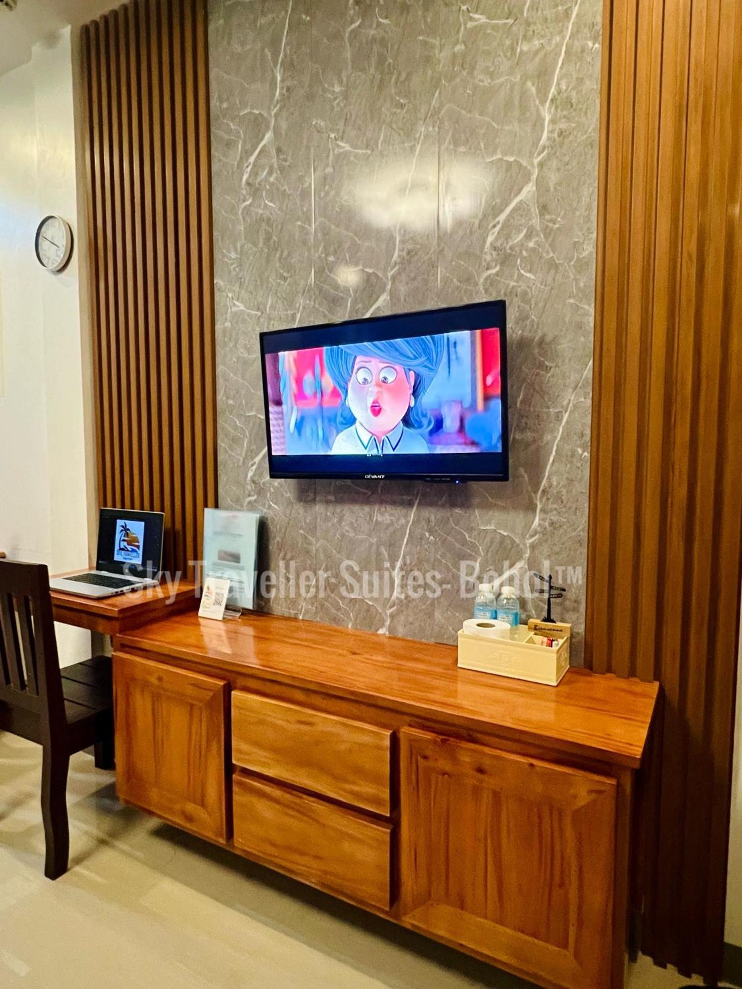 Sky Traveller Suites Panglao Bagian luar foto