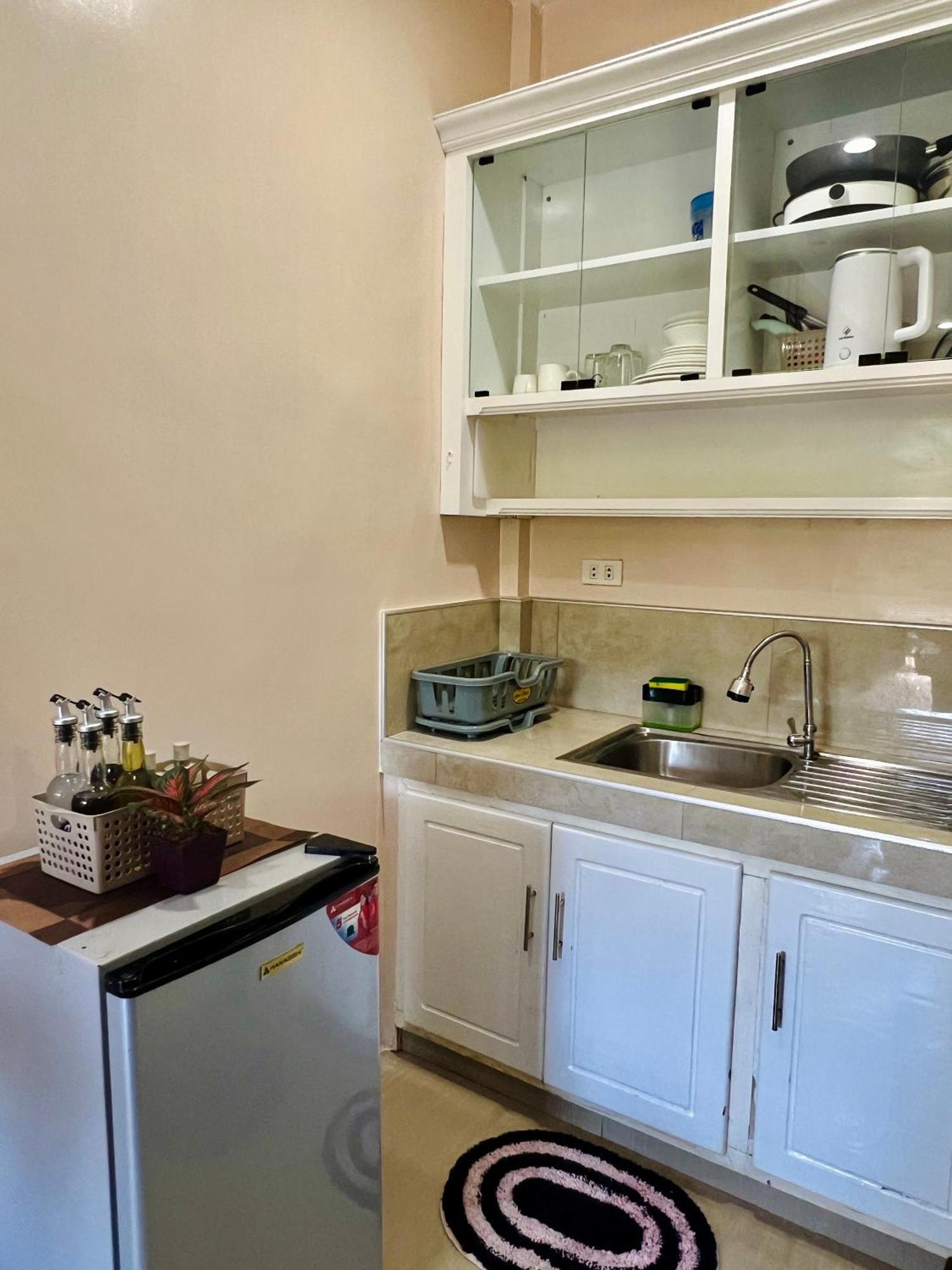 Sky Traveller Suites Panglao Bagian luar foto