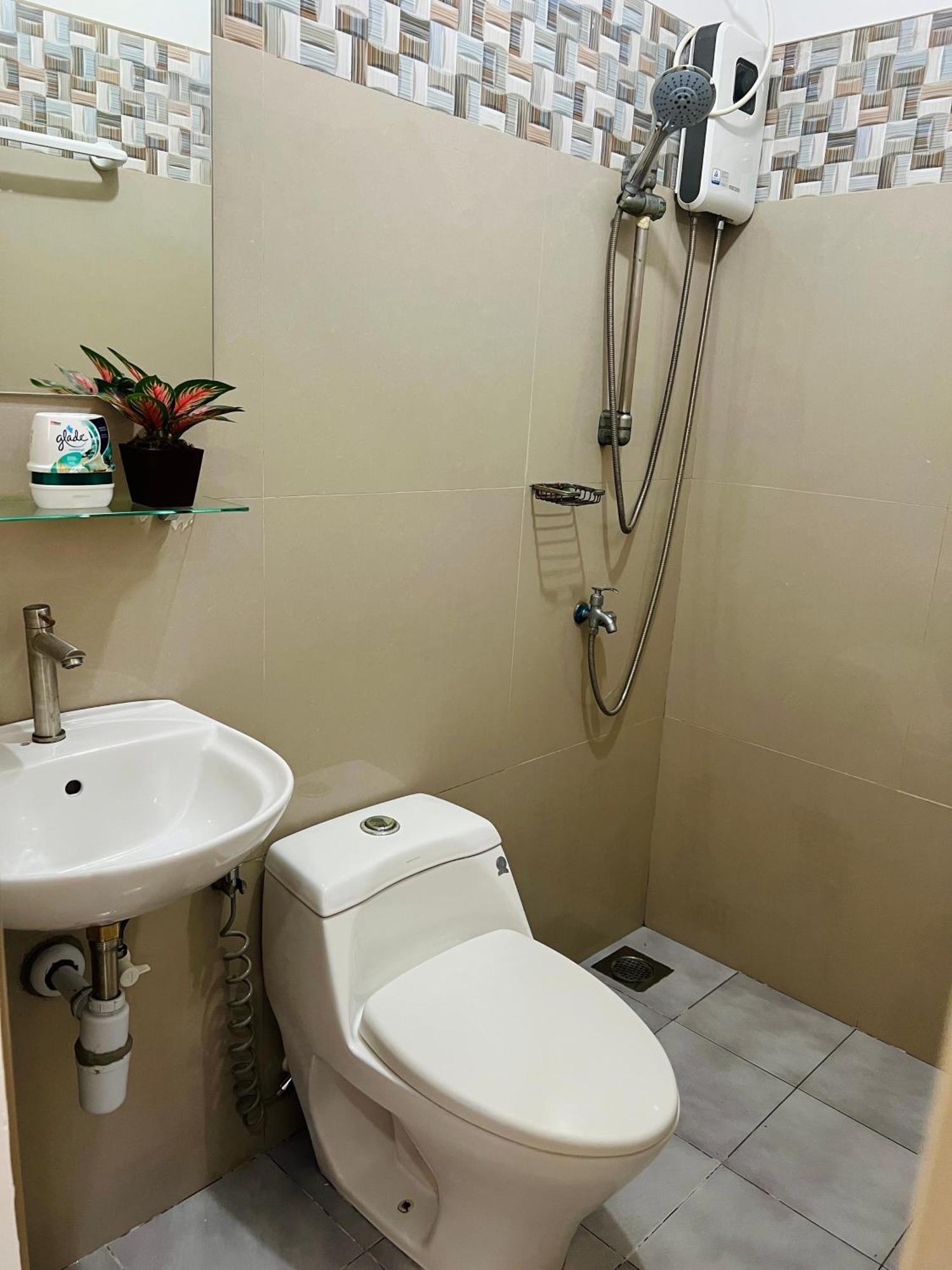 Sky Traveller Suites Panglao Bagian luar foto