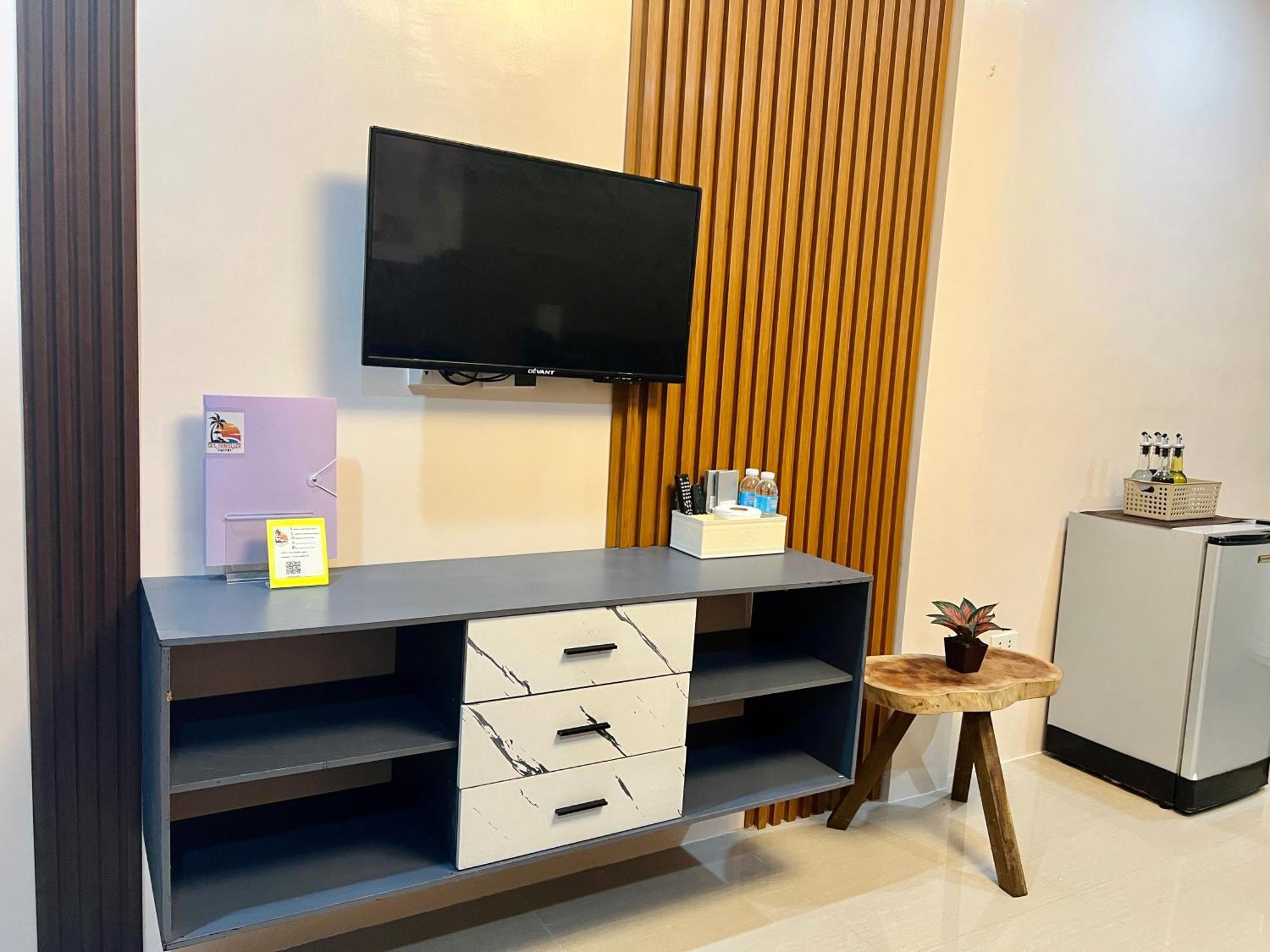 Sky Traveller Suites Panglao Bagian luar foto
